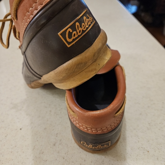 Men's Cabelas Steel Shank Moccasins - Picture 2 of 4
